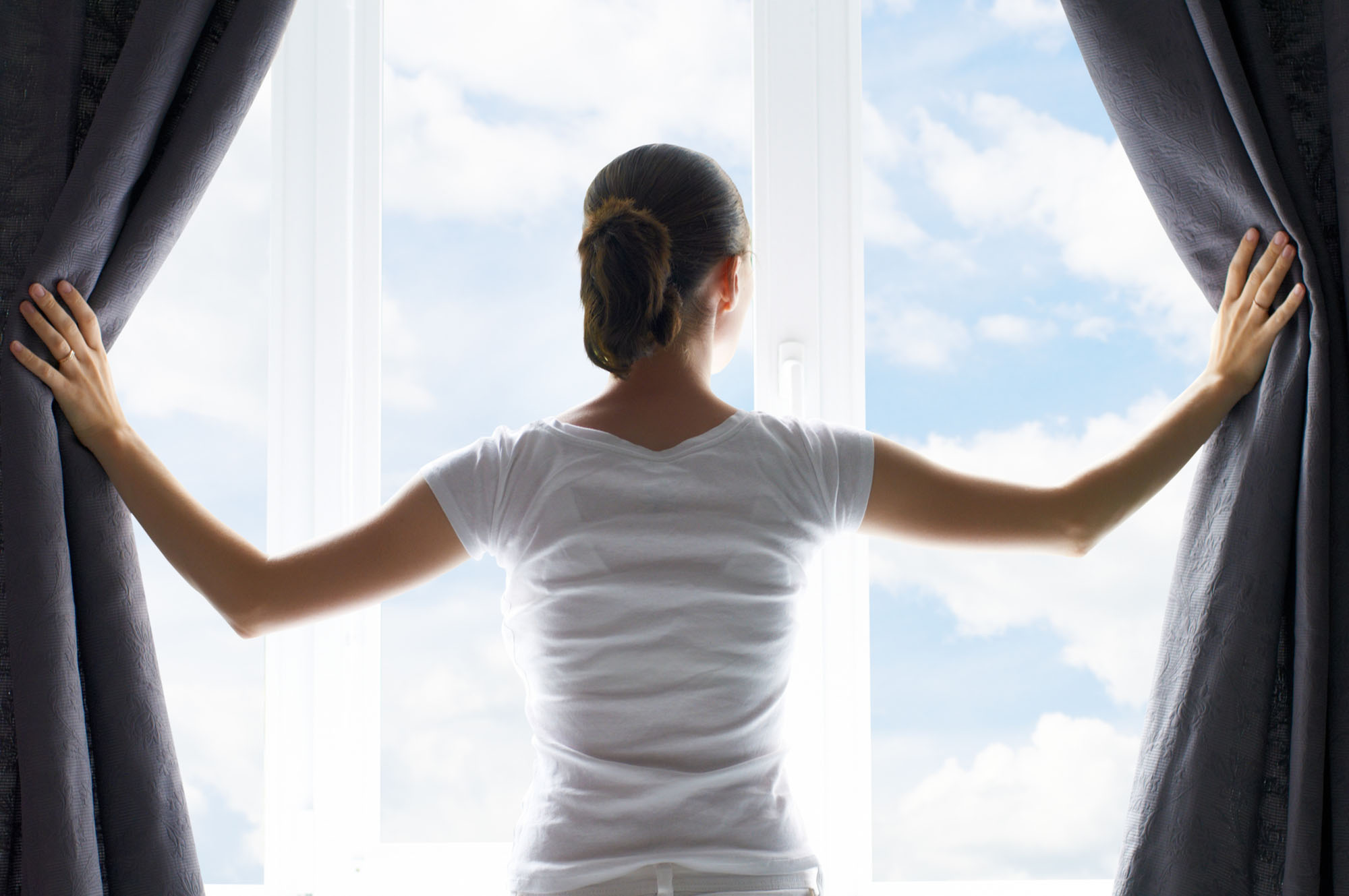 All You Need to Know About Professional Curtain Cleaning